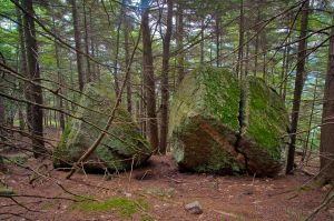 10  DA354-Large-Bolders-near-Eagles-Nest.jpg